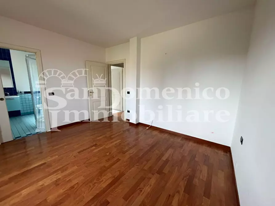 Immagine 17 di Villetta a schiera in vendita  a Cascina