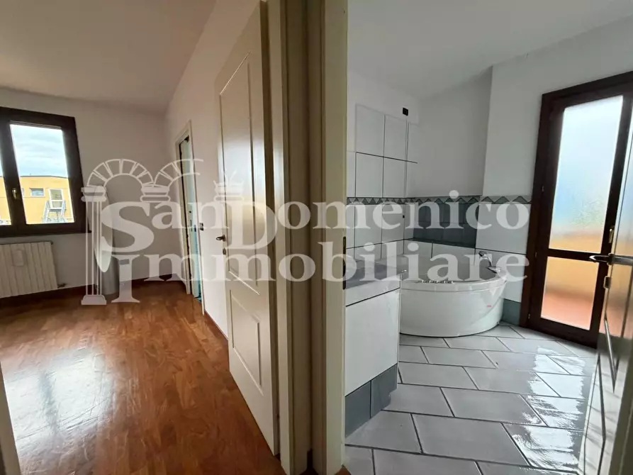 Immagine 23 di Villetta a schiera in vendita  a Cascina