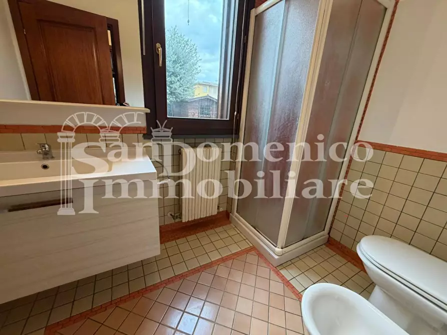 Immagine 8 di Villetta a schiera in vendita  a Cascina