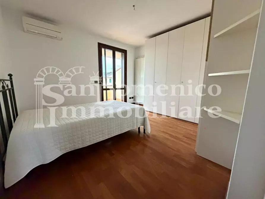 Immagine 22 di Villetta a schiera in vendita  a Cascina