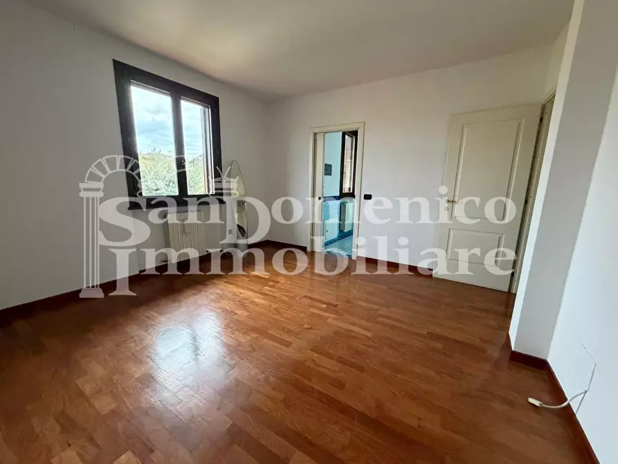 Immagine 13 di Villetta a schiera in vendita  a Cascina