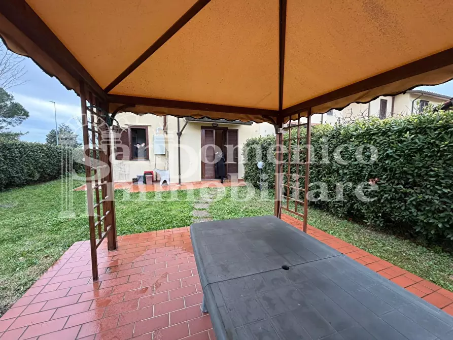 Immagine 26 di Villetta a schiera in vendita  a Cascina