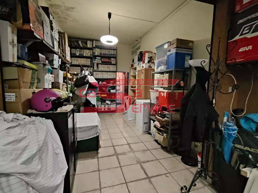 Immagine 15 di Appartamento in vendita  a Montecatini Terme