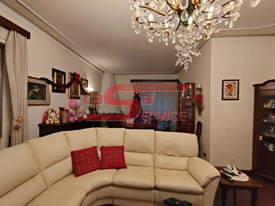 Immagine 16 di Appartamento in vendita  a Montecatini Terme