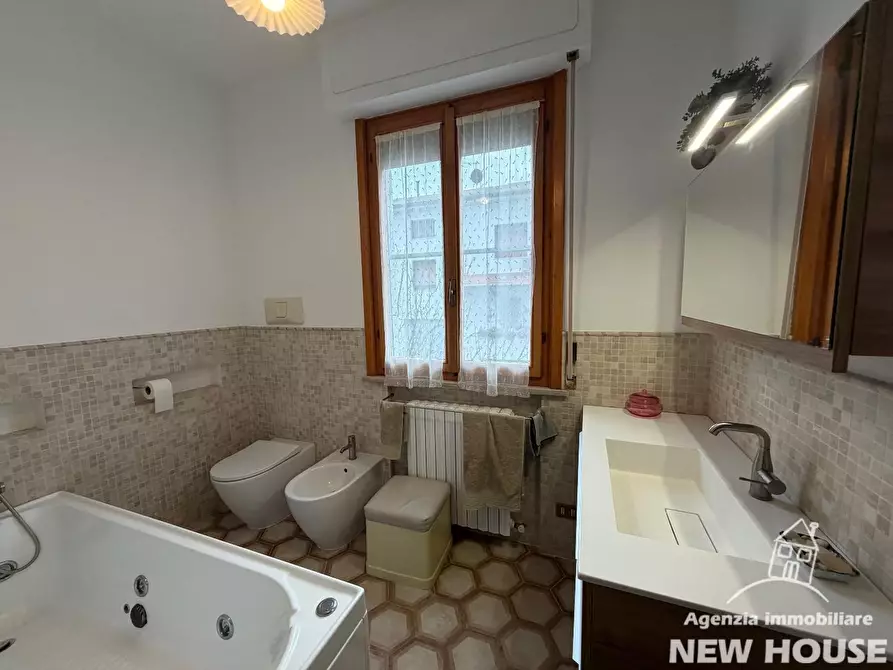 Immagine 47 di Appartamento in vendita  a Pisa