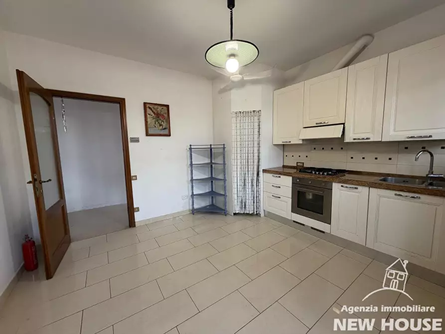 Immagine 13 di Appartamento in vendita  a Pisa