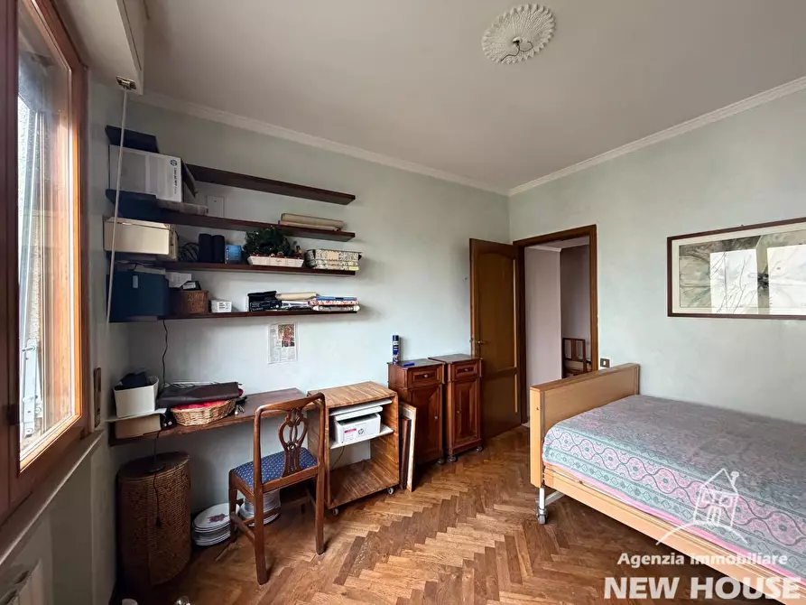 Immagine 60 di Appartamento in vendita  a Pisa