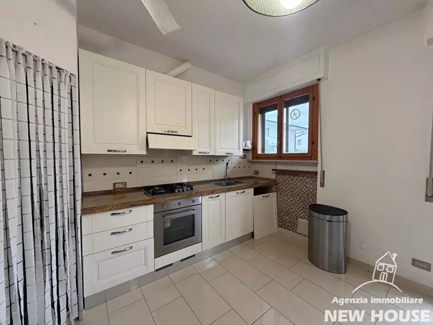 Immagine 8 di Appartamento in vendita  a Pisa