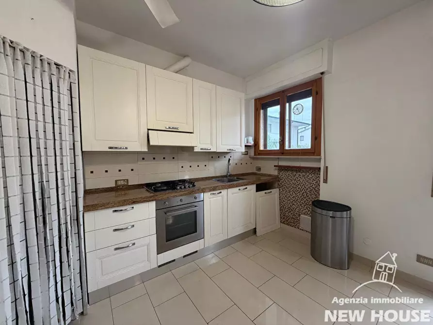 Immagine 9 di Appartamento in vendita  a Pisa