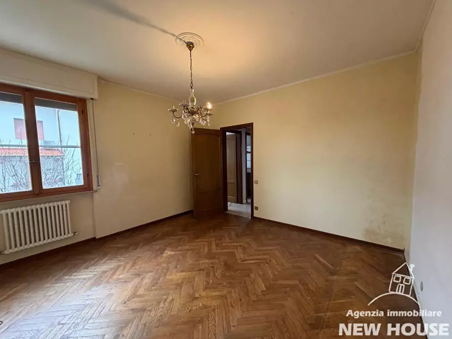 Immagine 42 di Appartamento in vendita  a Pisa