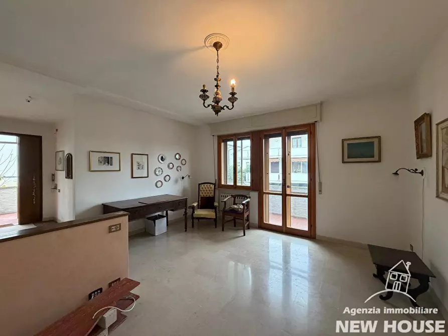 Immagine 1 di Appartamento in vendita  a Pisa