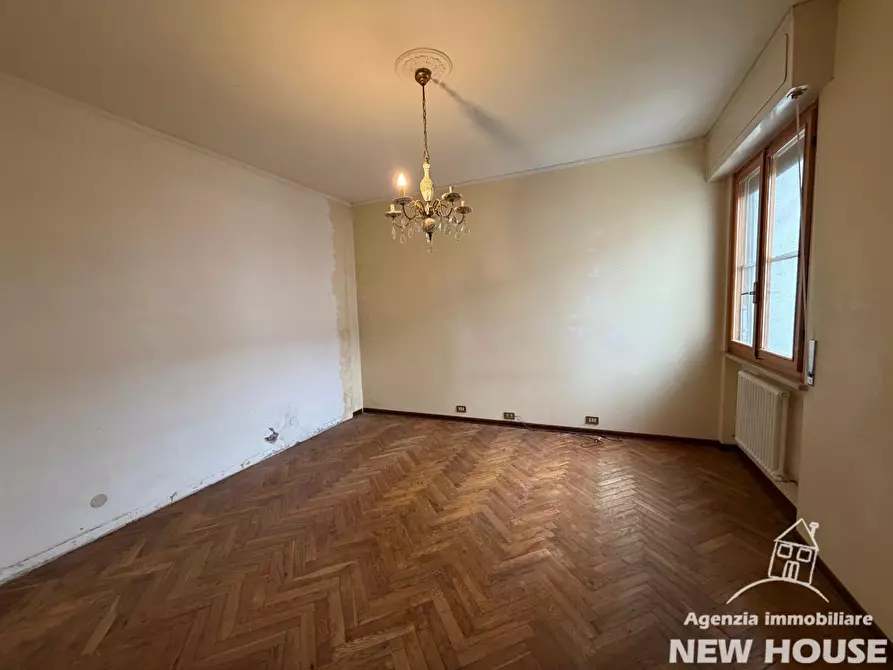 Immagine 36 di Appartamento in vendita  a Pisa