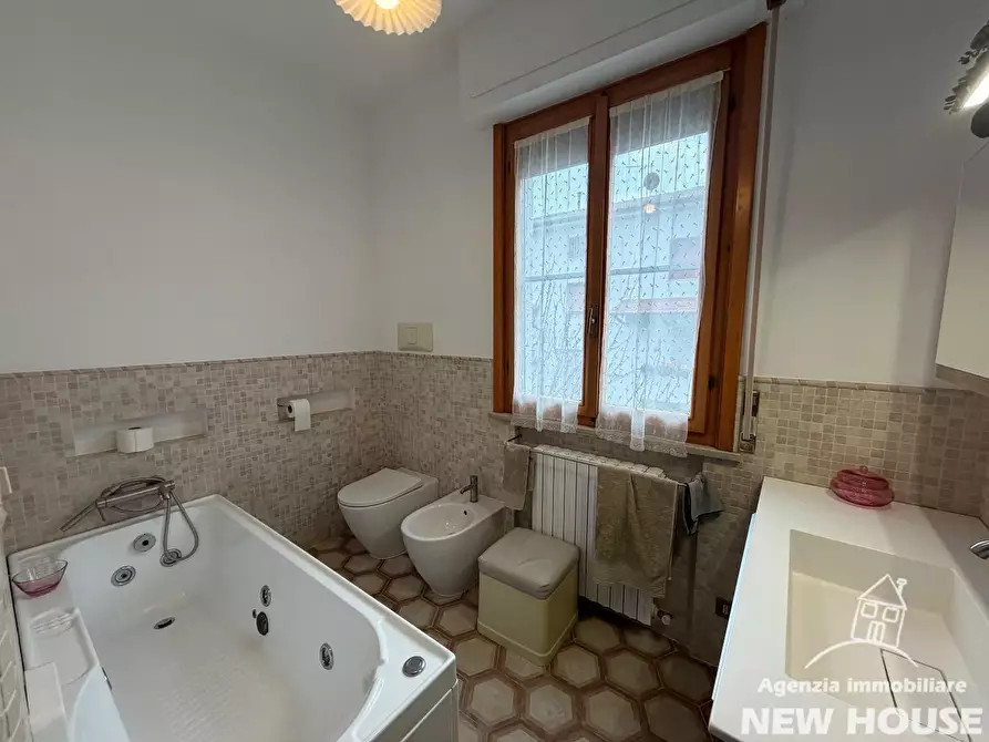 Immagine 45 di Appartamento in vendita  a Pisa