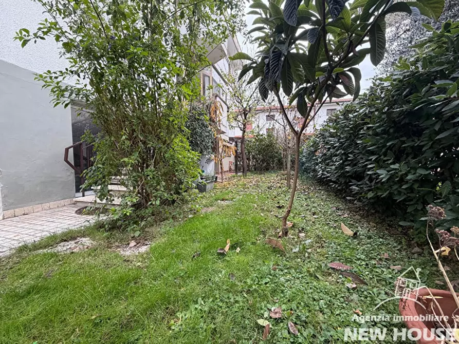 Immagine 68 di Appartamento in vendita  a Pisa