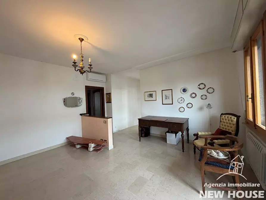 Immagine 27 di Appartamento in vendita  a Pisa