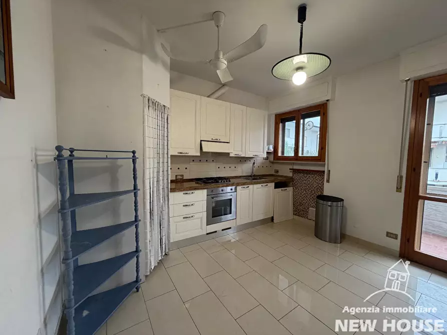 Immagine 6 di Appartamento in vendita  a Pisa