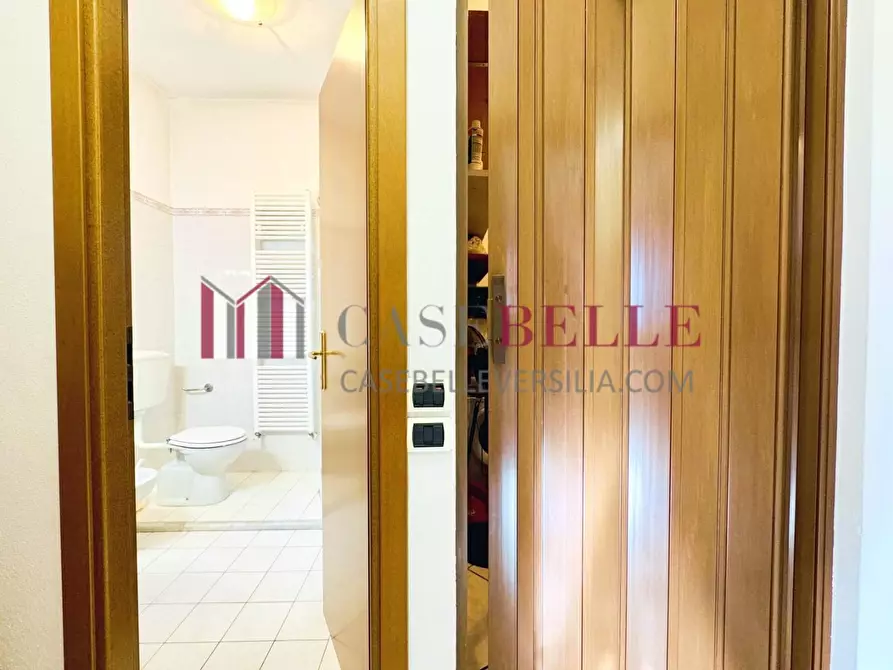 Immagine 31 di Casa bifamiliare in vendita  a Pietrasanta