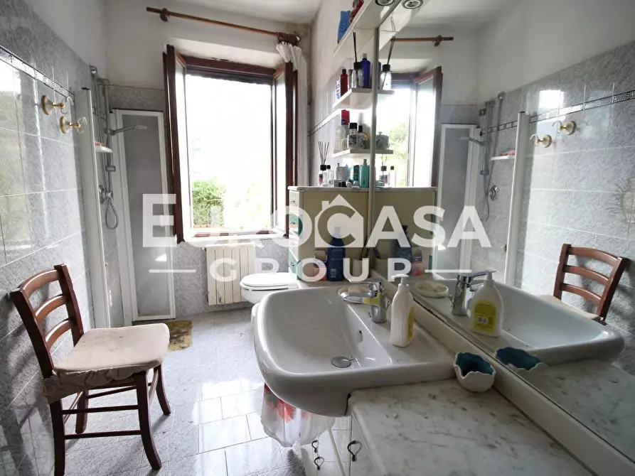 Immagine 11 di Terratetto in vendita  a Lucca