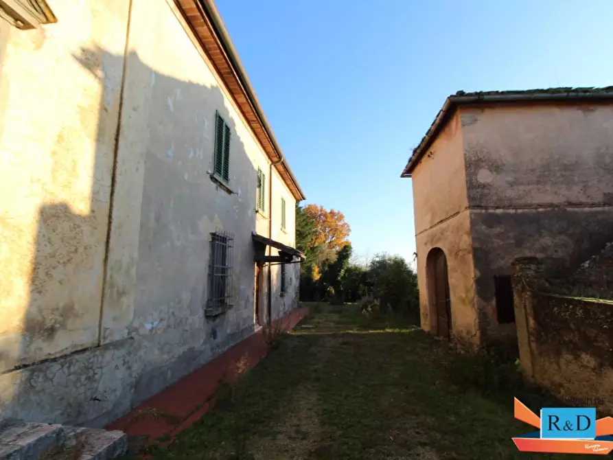 Immagine 1 di Porzione di casa in vendita  a Poggibonsi