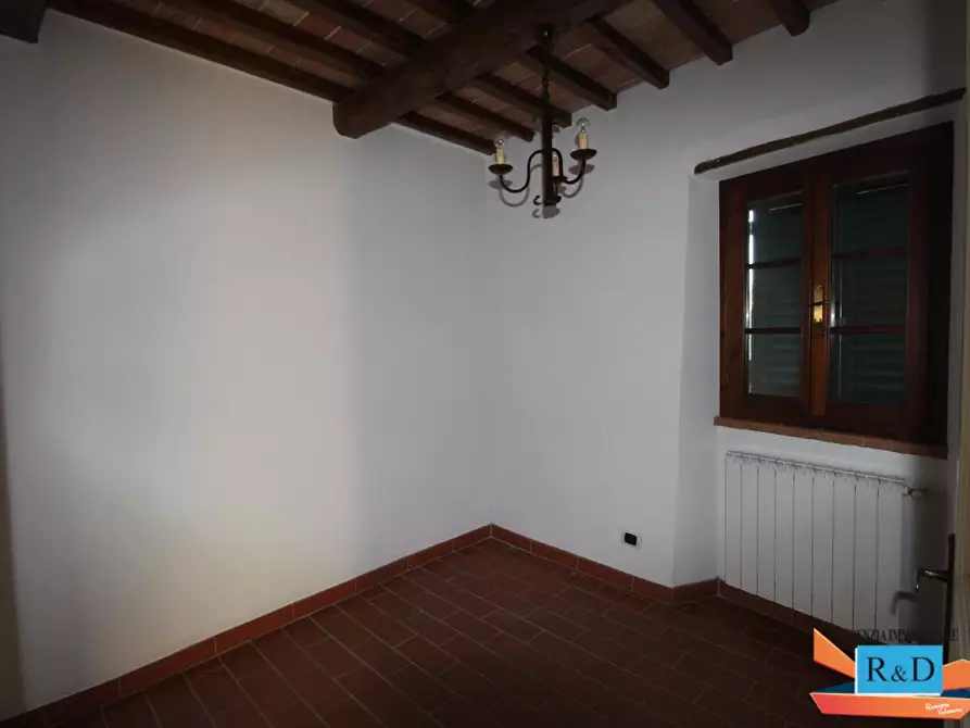 Immagine 18 di Porzione di casa in vendita  a Poggibonsi