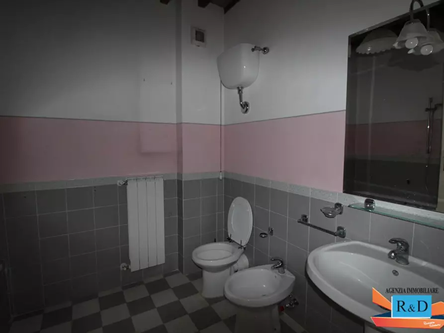 Immagine 9 di Porzione di casa in vendita  a Poggibonsi