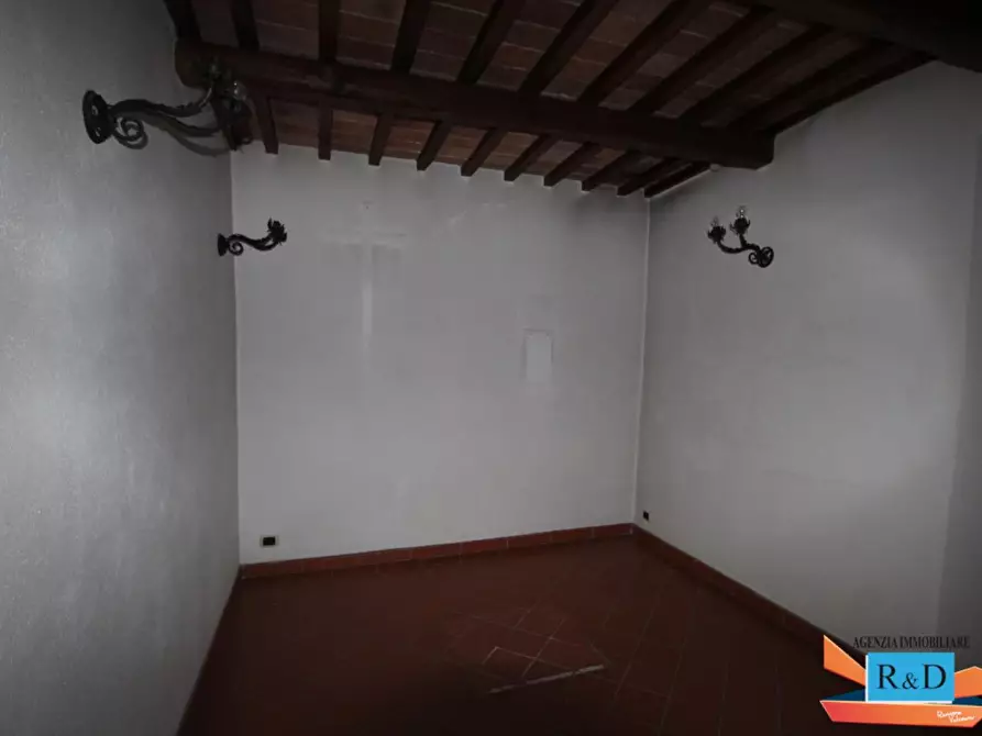 Immagine 12 di Porzione di casa in vendita  a Poggibonsi
