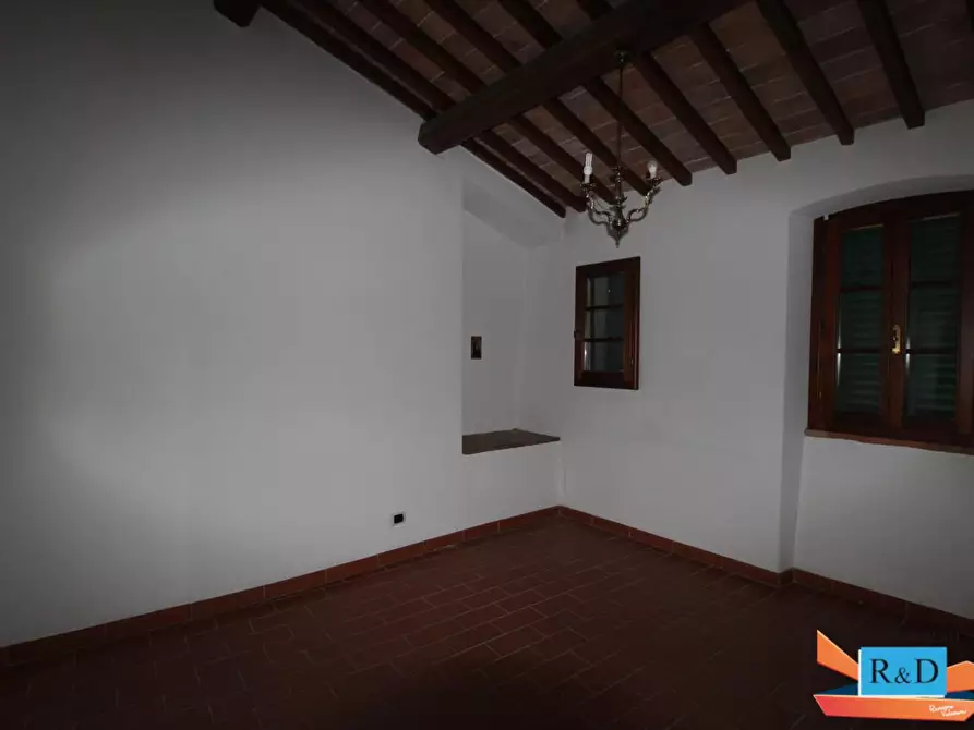 Immagine 19 di Porzione di casa in vendita  a Poggibonsi