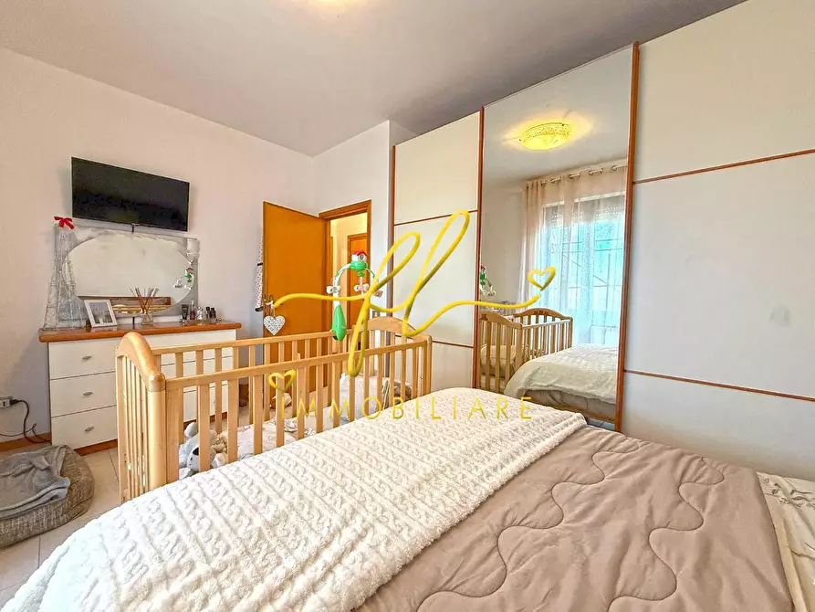 Immagine 7 di Appartamento in vendita  a Cecina