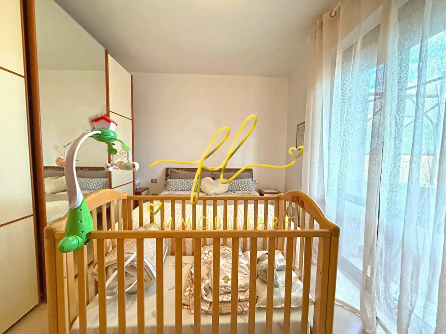 Immagine 10 di Appartamento in vendita  a Cecina