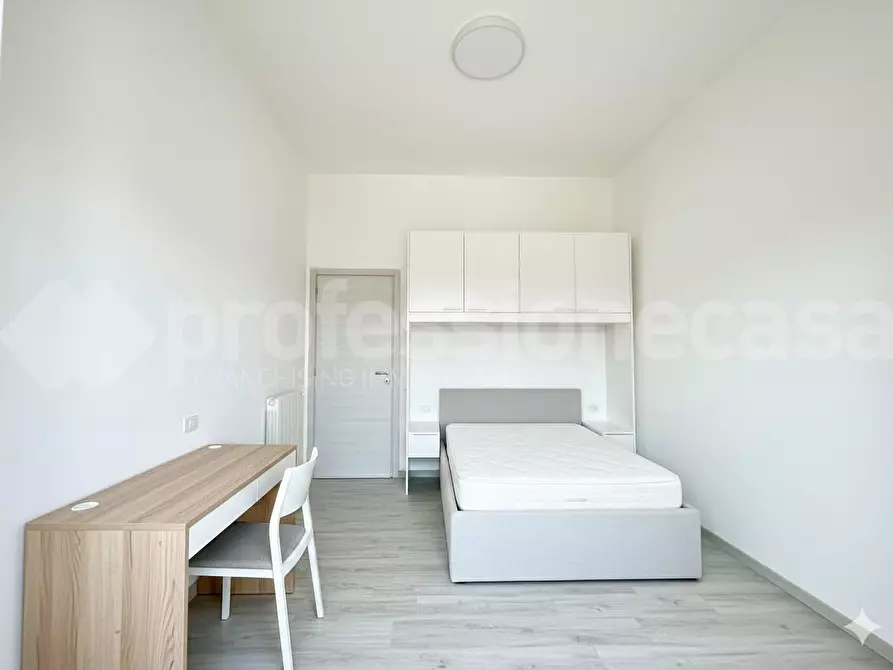 Immagine 14 di Appartamento in vendita  a Viareggio