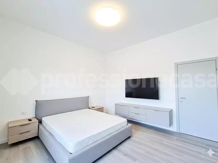 Immagine 11 di Appartamento in vendita  a Viareggio