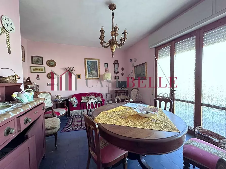 Immagine 2 di Appartamento in vendita  a Camaiore