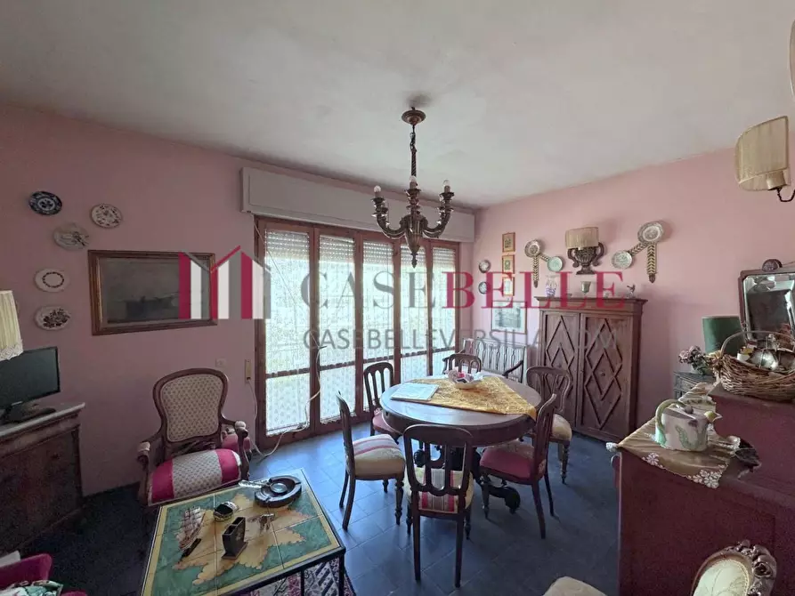 Immagine 1 di Appartamento in vendita  a Camaiore