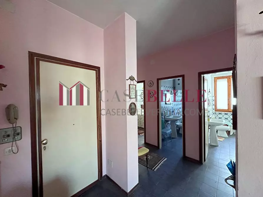 Immagine 7 di Appartamento in vendita  a Camaiore