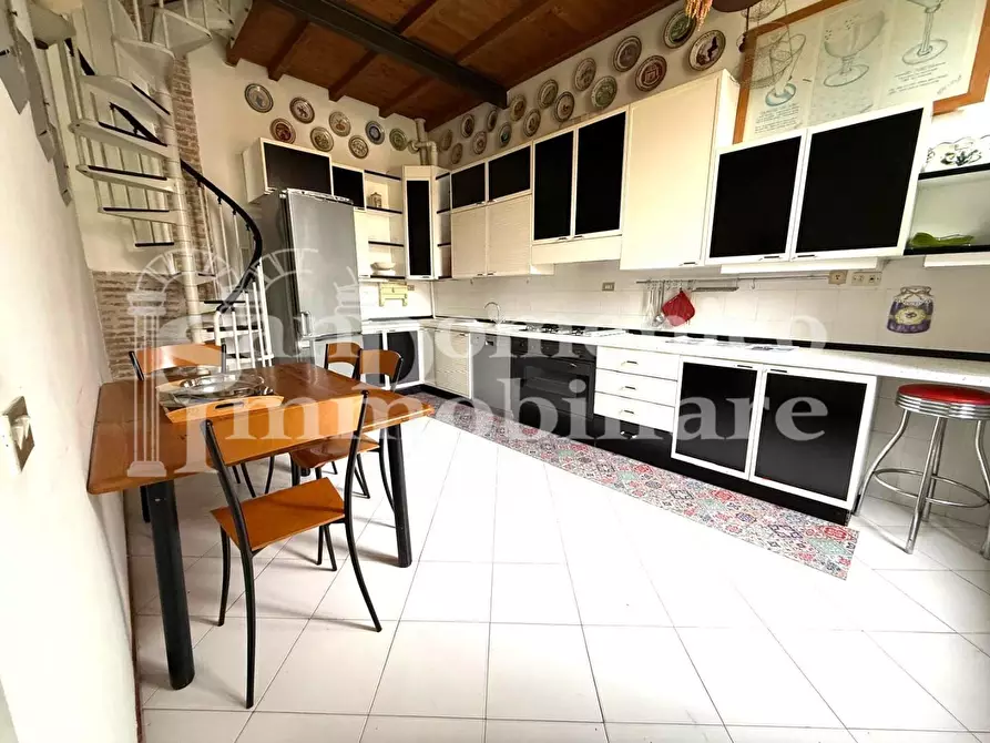 Immagine 8 di Terratetto in vendita  a Pisa