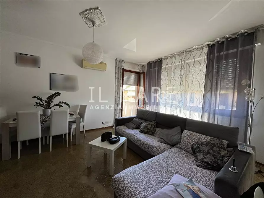 Immagine 3 di Appartamento in vendita  a Massa