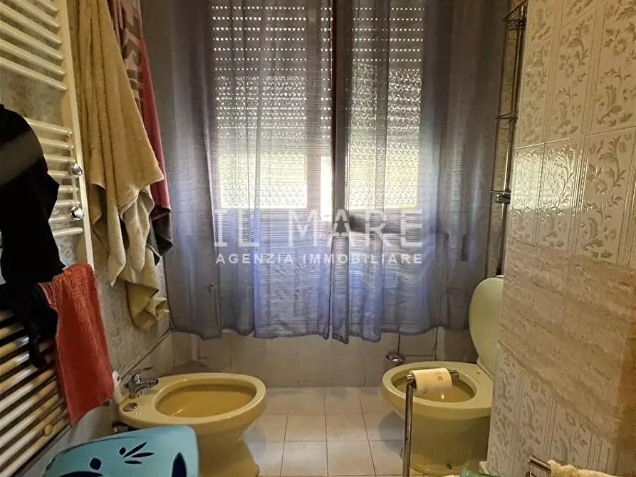 Immagine 14 di Appartamento in vendita  a Massa