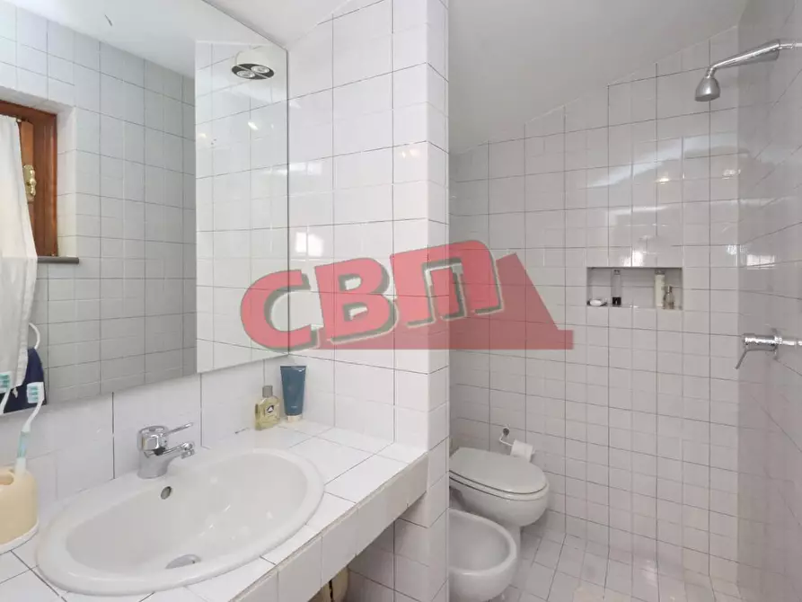 Immagine 35 di Appartamento in vendita  a Livorno