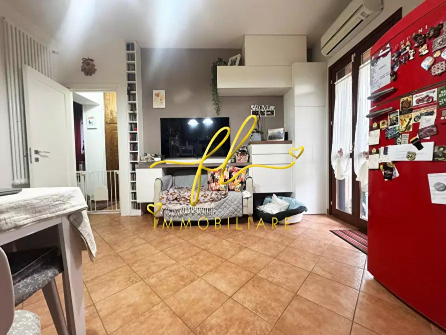 Immagine 2 di Appartamento in vendita  a Collesalvetti