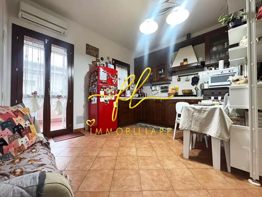 Immagine 5 di Appartamento in vendita  a Collesalvetti