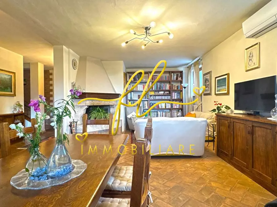 Immagine 8 di Villa in vendita  a Rosignano Marittimo