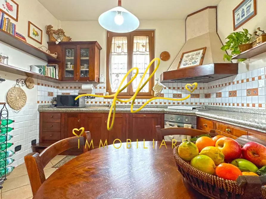 Immagine 12 di Villa in vendita  a Rosignano Marittimo