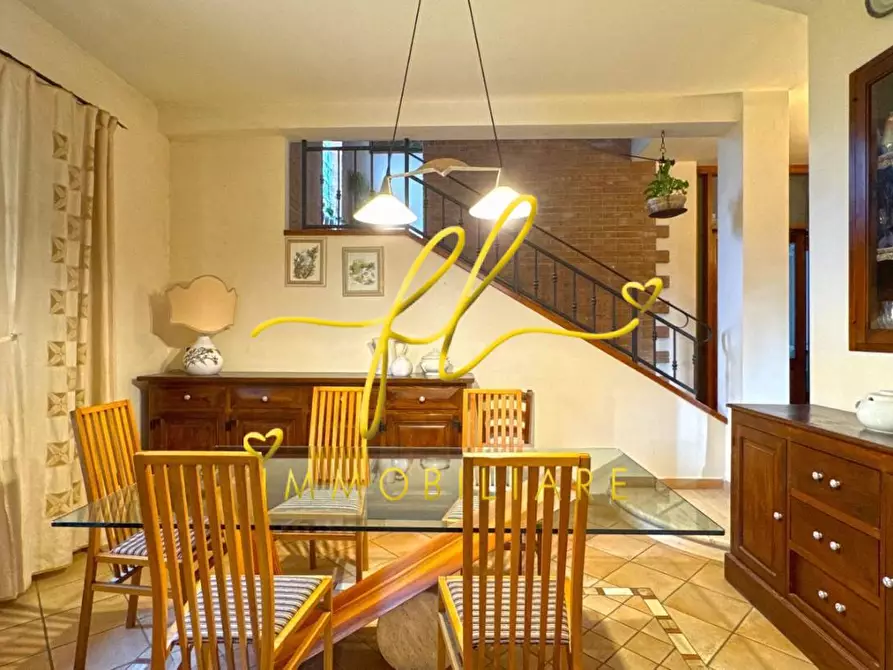 Immagine 9 di Villa in vendita  a Rosignano Marittimo