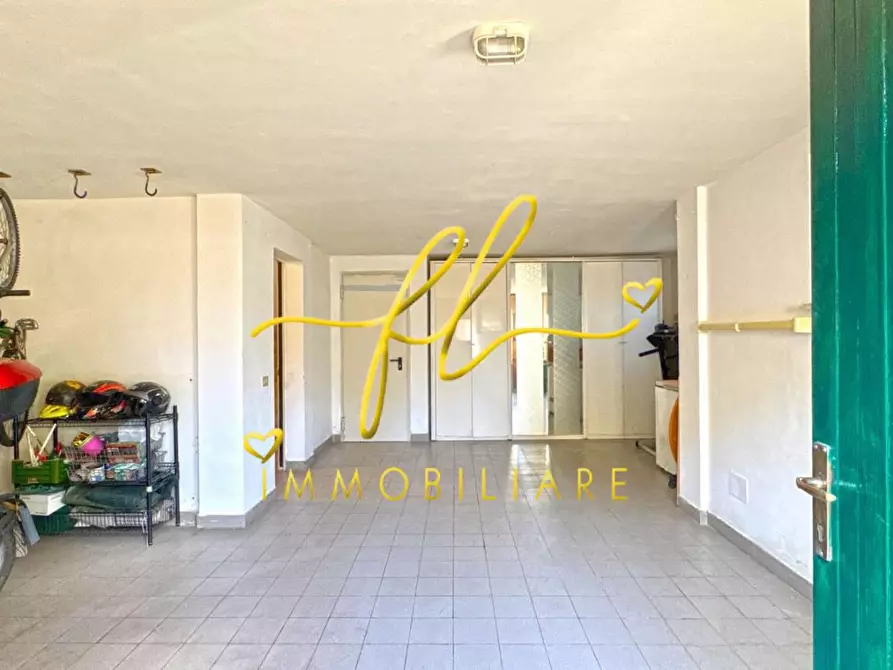 Immagine 32 di Villa in vendita  a Rosignano Marittimo