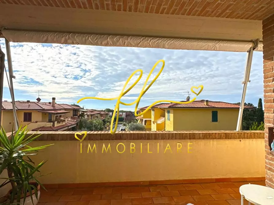 Immagine 34 di Villa in vendita  a Rosignano Marittimo