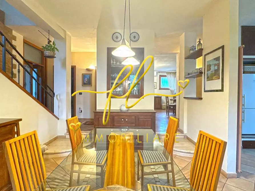 Immagine 10 di Villa in vendita  a Rosignano Marittimo