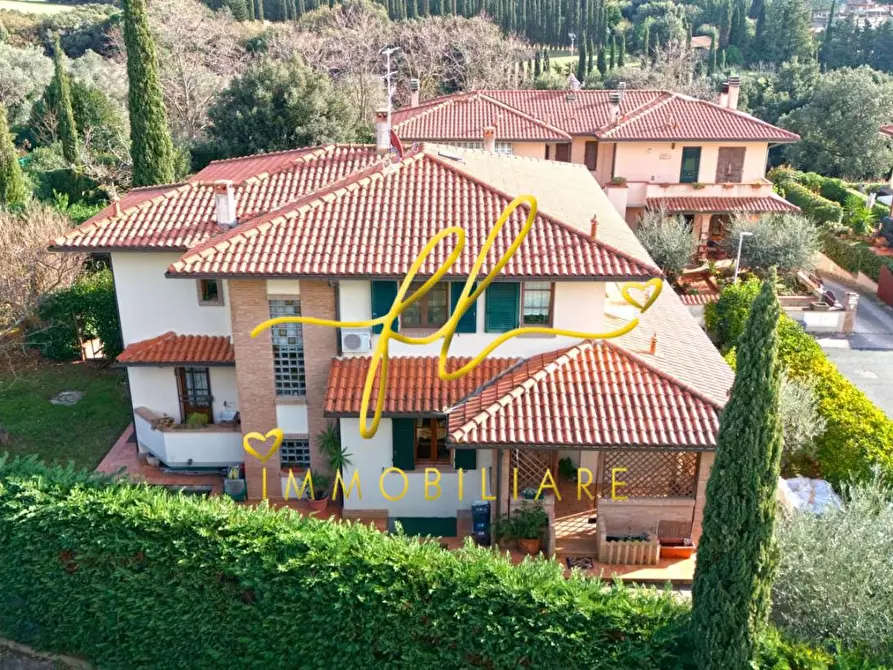 Immagine 3 di Villa in vendita  a Rosignano Marittimo