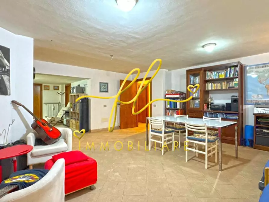 Immagine 38 di Villa in vendita  a Rosignano Marittimo