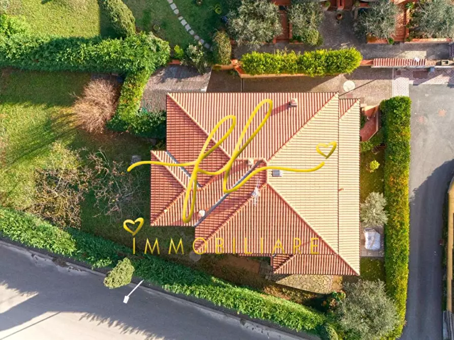 Immagine 35 di Villa in vendita  a Rosignano Marittimo