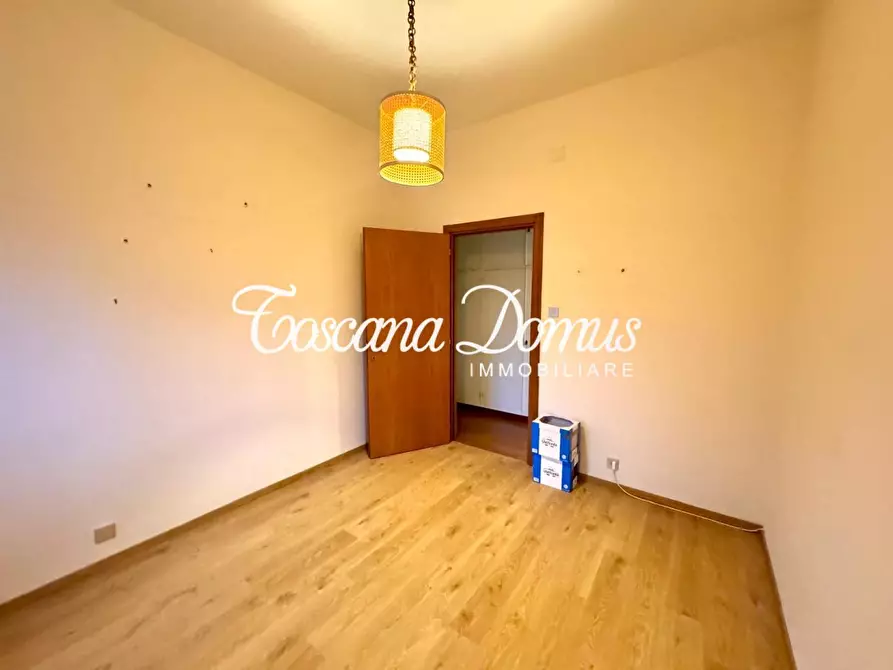 Immagine 8 di Appartamento in vendita  a Siena